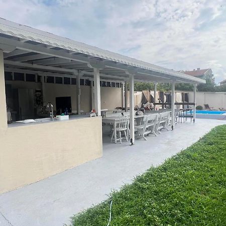 Family Hotel Malibu Černomorec Exteriér fotografie