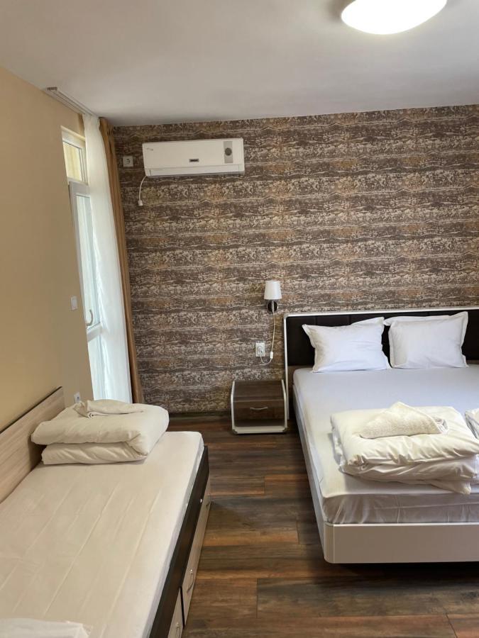 Family Hotel Malibu Černomorec Exteriér fotografie