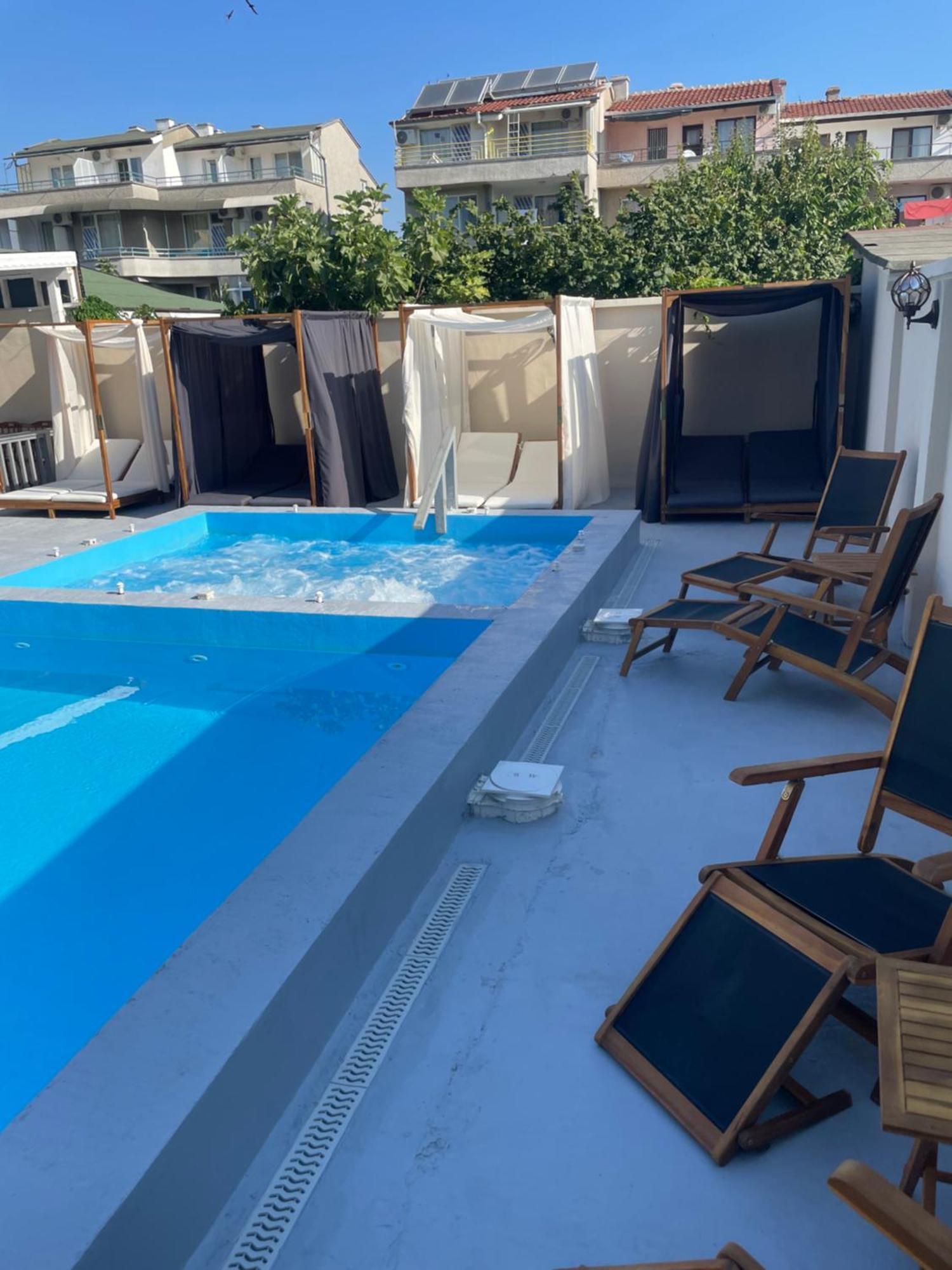 Family Hotel Malibu Černomorec Exteriér fotografie