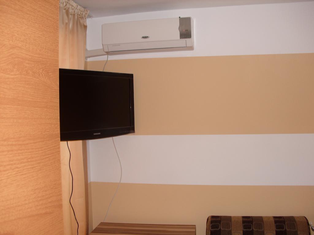 Family Hotel Malibu Černomorec Pokoj fotografie